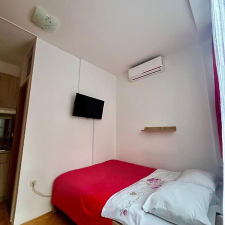 Studio apartment Sisters3 Ljubljana Buitenkant foto