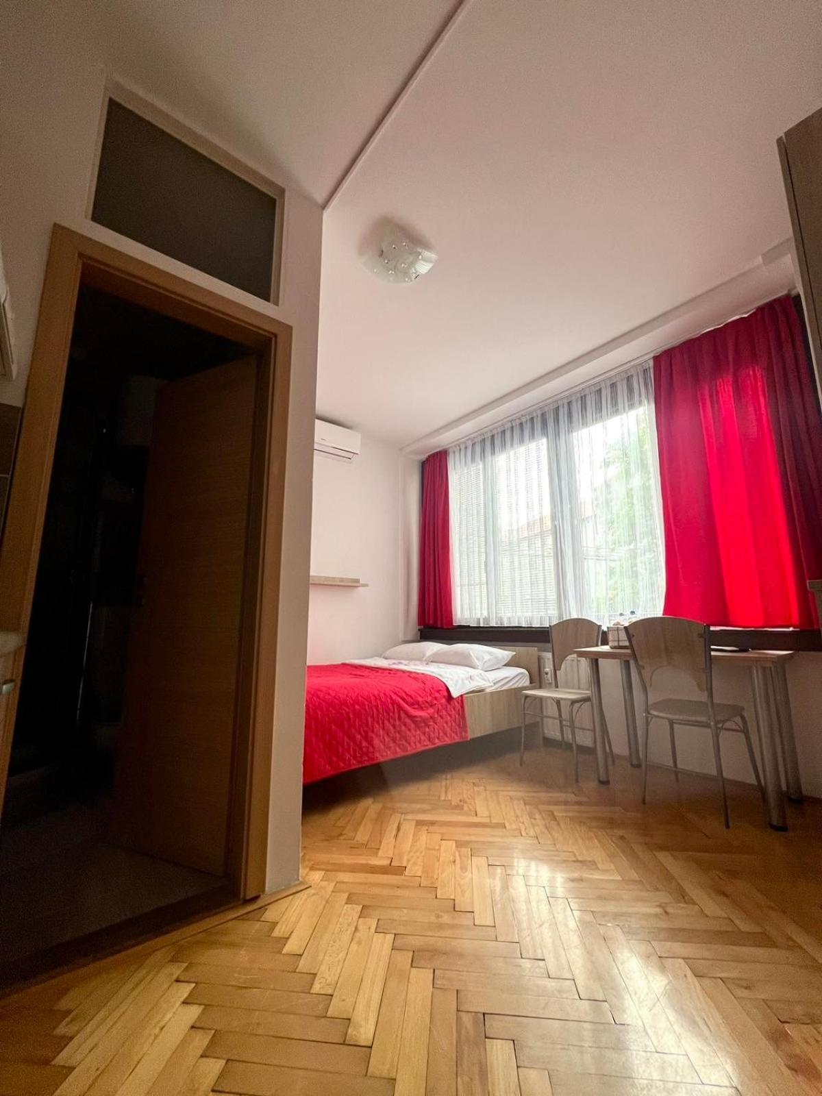 Studio apartment Sisters3 Ljubljana Buitenkant foto