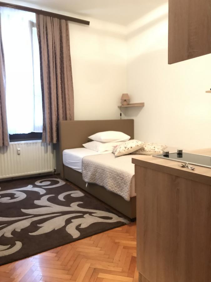 Studio apartment Sisters3 Ljubljana Buitenkant foto